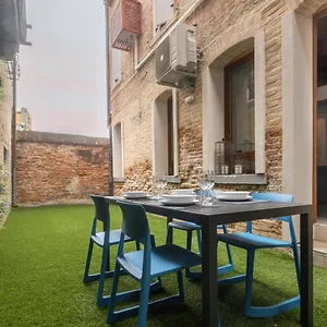  Appartamento Castello With Garden R&r